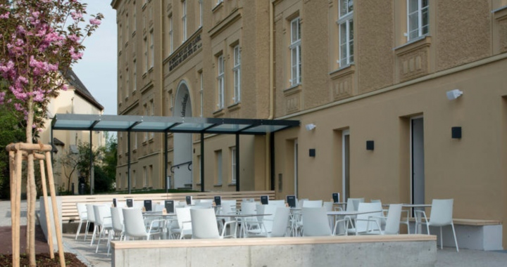 Café & Bistro KOWALSKI Gallneukirchen im historischen Haus Bethanien Café & Bistro KOWALSKI Gallneukirchen im historischen Haus Bethanien